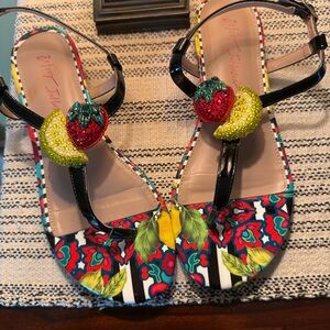 Betsy Johnson Women's Sandals SZ 8